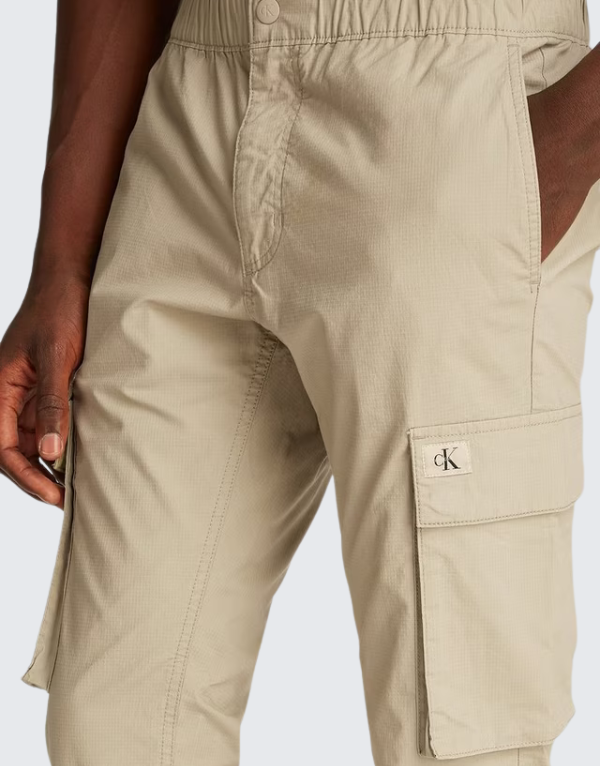 Calvin Klein Skinny Cargo Pants In Sage